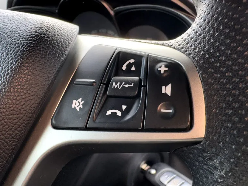 🏁в продаже lada vesta год выпуска: 2021 пробег на табло: 165 000 км птс: электронный, юр. чистый двигатель: 1.6 бензин трансмиссия: cvt vin: xtagfl440ny612471 цена: 690 000 новая цена: 680 000 руб. 📞 + 7 (928) 113-61-61 адрес: г. ростов-на-дону, тц «сиверс», пр. сиверса, 23 – как нас найти способы оплаты: — наличные; — кредит (20 банков); — безнал без ндс; — обмен на ваш авто. больше подробностей об авто и способах оплаты узнавайте у менеджера @autozaorndbot ___________ 👾🎄играть в гонку автозао 🎅🏻 смотрите все авто в наличии – https://autozao. ru/ 🗺️ присоединяйтесь к авто зао в других городах: — москва — краснодар — екатеринбург - фотография - 9