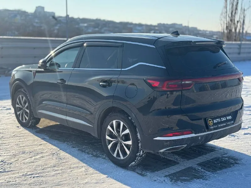 🏁в продаже chery tiggo 7 pro max год выпуска: 2023 пробег на табло: 72 528 км птс: электронный, юр. чистый двигатель: 1.5 бензин трансмиссия: cvt vin: lvvdb21b5pd827816 цена: 1 490 000 руб. 📞 + 7 (928) 113-61-61 адрес: г. ростов-на-дону, тц «сиверс», пр. сиверса, 23 – как нас найти способы оплаты: — наличные; — кредит (20 банков); — безнал без ндс; — обмен на ваш авто. больше подробностей об авто и способах оплаты узнавайте у менеджера @autozaorndbot ___________ 👾🎄играть в гонку автозао 🎅🏻 смотрите все авто в наличии – https://autozao. ru/ 🗺️ присоединяйтесь к авто зао в других городах: — москва — краснодар — екатеринбург - фотография - 4