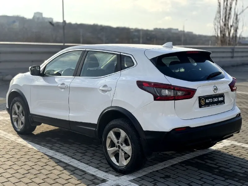 🏁в продаже nissan qashqai год выпуска: 2021 пробег на табло: 76 764 км птс: электронный, юр. чистый двигатель: 2.0 бензин трансмиссия: cvt vin: z8nfbaj11es143447 цена: 1 490 000 новая цена: 1 450 000 руб. 📞 + 7 (928) 113-61-61 адрес: г. ростов-на-дону, тц «сиверс», пр. сиверса, 23 – как нас найти способы оплаты: — наличные; — кредит (20 банков); — безнал без ндс; — обмен на ваш авто. больше подробностей об авто и способах оплаты узнавайте у менеджера в @autozaorndbot ______________ смотрите все авто в наличии – https://autozao. ru/ 🗺️ присоединяйтесь к авто зао в других городах: — москва — краснодар — екатеринбург - фотография - 3