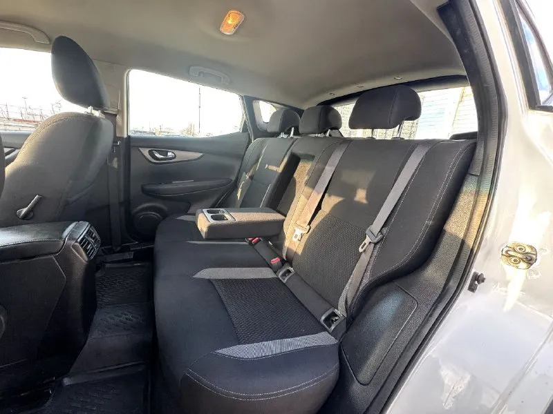 🏁в продаже nissan qashqai год выпуска: 2021 пробег на табло: 76 764 км птс: электронный, юр. чистый двигатель: 2.0 бензин трансмиссия: cvt vin: z8nfbaj11es143447 цена: 1 490 000 новая цена: 1 450 000 руб. 📞 + 7 (928) 113-61-61 адрес: г. ростов-на-дону, тц «сиверс», пр. сиверса, 23 – как нас найти способы оплаты: — наличные; — кредит (20 банков); — безнал без ндс; — обмен на ваш авто. больше подробностей об авто и способах оплаты узнавайте у менеджера в @autozaorndbot ______________ смотрите все авто в наличии – https://autozao. ru/ 🗺️ присоединяйтесь к авто зао в других городах: — москва — краснодар — екатеринбург - фотография - 7