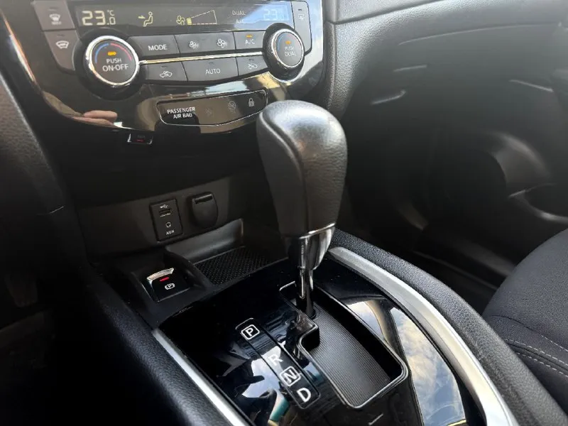 🏁в продаже nissan qashqai год выпуска: 2021 пробег на табло: 76 764 км птс: электронный, юр. чистый двигатель: 2.0 бензин трансмиссия: cvt vin: z8nfbaj11es143447 цена: 1 490 000 новая цена: 1 450 000 руб. 📞 + 7 (928) 113-61-61 адрес: г. ростов-на-дону, тц «сиверс», пр. сиверса, 23 – как нас найти способы оплаты: — наличные; — кредит (20 банков); — безнал без ндс; — обмен на ваш авто. больше подробностей об авто и способах оплаты узнавайте у менеджера в @autozaorndbot ______________ смотрите все авто в наличии – https://autozao. ru/ 🗺️ присоединяйтесь к авто зао в других городах: — москва — краснодар — екатеринбург - фотография - 9