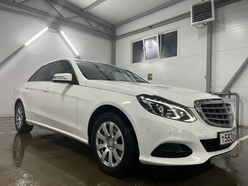 🚗марка модель:mercedes-benz e-класс 🗓️год выпуска: 2014 г. 💵цена: 1650000 р. 🕹️кпп: автомат 7 ступенчатая. 🛢️объём: 2.0 ⛽тип двигателя: бензин 🏃🏻‍♂️пробег: 243 000 🏙️город: шахты ☎️телефон: 89185769674 автомобиль в отличном состоянии. не требует никаких вложений. после детейлинг процедур. сделано крупное то с заменой всех жидкостей. полностью обслужена. очень хорошая комплектация. elegance особая серия. работает абсолютно все. оригинальный, подтвержденный пробег, продажа от собственника. - фотография - 3