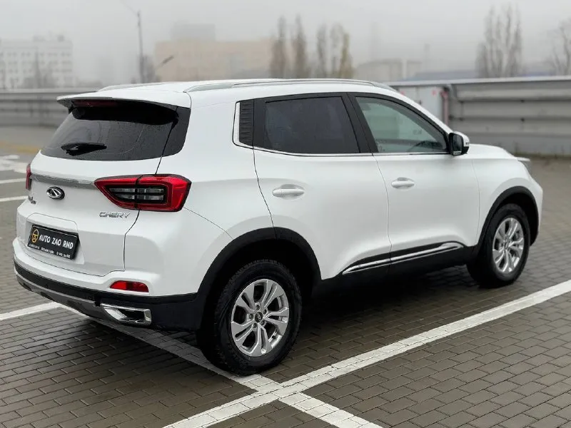 🏁в продаже chery tiggo 4 pro год выпуска: 2023 пробег на табло: 67 000 км птс: электронный, юр. чистый двигатель: 1.5 бензин трансмиссия: cvt vin: lvvdb21b8pd953653 цена: 1 050 000 новая цена: 1 020 000 руб. 📞 + 7 (928) 113-61-61 адрес: г. ростов-на-дону, тц «сиверс», пр. сиверса, 23 – как нас найти способы оплаты: — наличные; — кредит (20 банков); — безнал без ндс; — обмен на ваш авто. больше подробностей об авто и способах оплаты узнавайте у менеджера @autozaorndbot _______________ смотрите все авто в наличии – https://autozao. ru/ 🗺️ присоединяйтесь к авто зао в других городах: — москва — краснодар — екатеринбург - фотография - 4