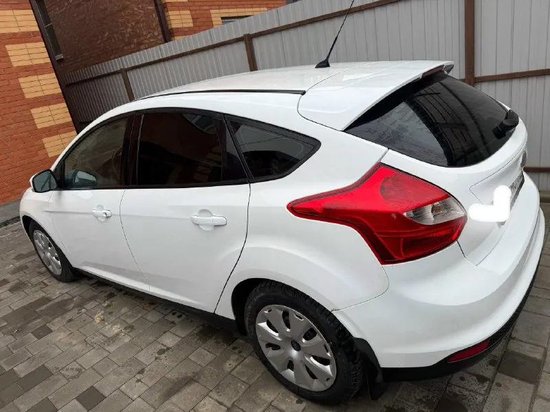 Форд фокус 3 2011 года выпуска в хорошем состоянии 1,6 механика 105 лс 789 тр контакты: 9185982572 - фотография