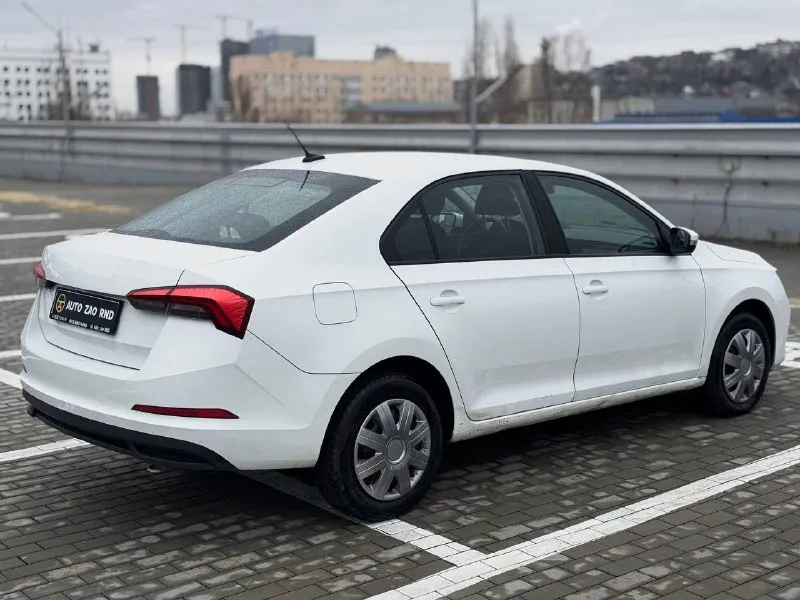 🏁в продаже skoda rapid год выпуска: 2021 пробег на табло: 123 567 км птс: электронный, юр. чистый двигатель: 1.6 бензин трансмиссия: ат vin: xw8ac2nh5mk133499 цена: 1 010 000 новая цена: 990 000 руб. 📞 + 7 (928) 113-61-61 адрес: г. ростов-на-дону, тц «сиверс», пр. сиверса, 23 – как нас найти способы оплаты: — наличные; — кредит (20 банков); — безнал без ндс; — обмен на ваш авто. больше подробностей об авто и способах оплаты узнавайте у менеджера @autozaorndbot ___________ смотрите все авто в наличии – https://autozao. ru/ 🗺️ присоединяйтесь к авто зао в других городах: — москва — краснодар — екатеринбург - фотография - 3