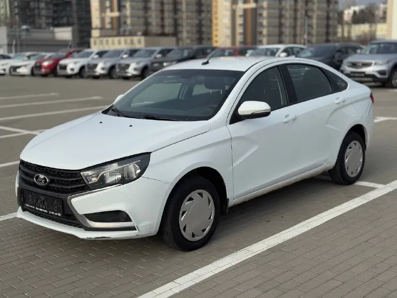 🏁в продаже lada vesta год выпуска: 2021 пробег на табло: 153 000 км птс: электронный, юр. чистый двигатель: 1.6 бензин трансмиссия: cvt vin:xtagfl440ny593290 цена: 670 000 новая цена: 660 000 руб. 📞 + 7 (928) 113-61-61 адрес: г. ростов-на-дону, тц «сиверс», пр. сиверса, 23 – как нас найти способы оплаты: — наличные; — кредит (20 банков); — безнал без ндс; — обмен на ваш авто. больше подробностей об авто и способах оплаты узнавайте у менеджера @autozaorndbot __________________ смотрите все авто в наличии – https://autozao. ru/ 🗺️ присоединяйтесь к авто зао в других городах: — москва — краснодар — екатеринбург - фотография - 2
