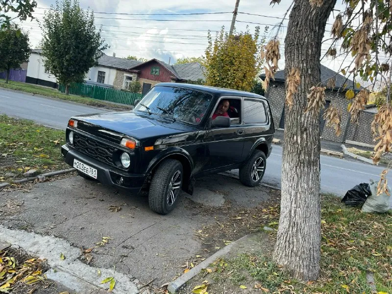 В продаже нива.1 хозяин, пробег оригинальный 78 тысяч км. ходовая на 5 с плюсом, поменял абсолютно в... - фотография