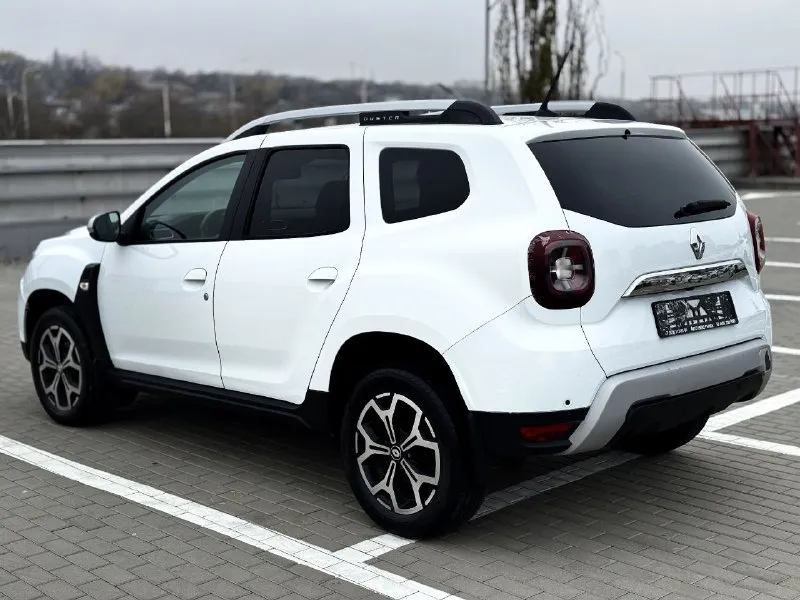 🏁в продаже renault duster комплектация: style год выпуска: 2021 пробег на табло: 65 000 км птс: электронный, юр. чистый двигатель: 1.3 бензин трансмиссия: cvt vin: x7lhsrp3968215384 цена: 1 260 000 новая цена: 1 240 000 руб. 📞 + 7 (928) 113-61-61 адрес: г. ростов-на-дону, тц «сиверс», пр. сиверса, 23 – как нас найти способы оплаты: — наличные; — кредит (20 банков); — безнал без ндс; — обмен на ваш авто. больше подробностей об авто и способах оплаты узнавайте у менеджера @autozaorndbot _______________ смотрите все авто в наличии – https://autozao. ru/ 🗺️ присоединяйтесь к авто зао в других городах: — москва — краснодар — екатеринбург - фотография - 3