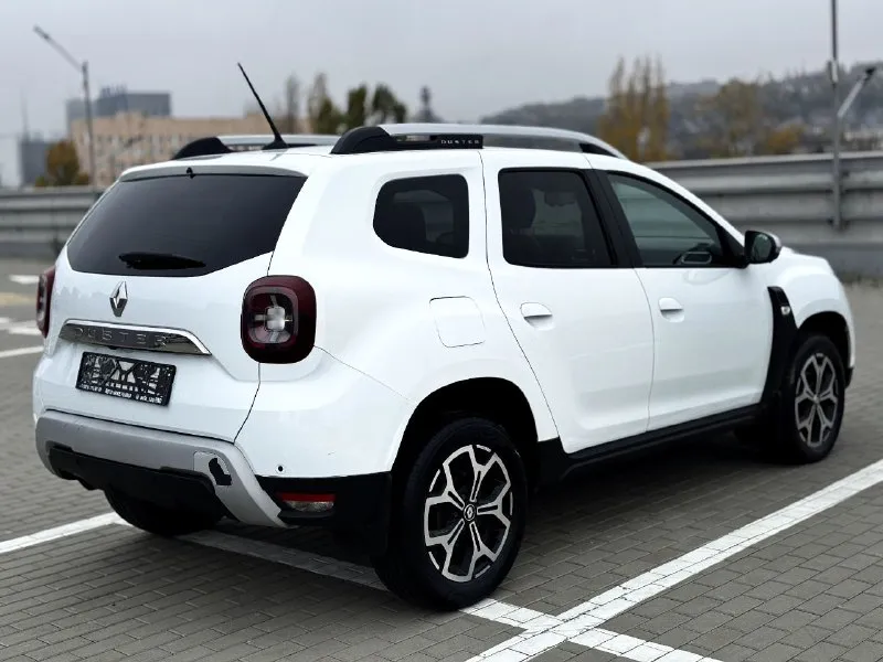 🏁в продаже renault duster комплектация: style год выпуска: 2021 пробег на табло: 65 000 км птс: электронный, юр. чистый двигатель: 1.3 бензин трансмиссия: cvt vin: x7lhsrp3968215384 цена: 1 260 000 новая цена: 1 240 000 руб. 📞 + 7 (928) 113-61-61 адрес: г. ростов-на-дону, тц «сиверс», пр. сиверса, 23 – как нас найти способы оплаты: — наличные; — кредит (20 банков); — безнал без ндс; — обмен на ваш авто. больше подробностей об авто и способах оплаты узнавайте у менеджера @autozaorndbot _______________ смотрите все авто в наличии – https://autozao. ru/ 🗺️ присоединяйтесь к авто зао в других городах: — москва — краснодар — екатеринбург - фотография - 4