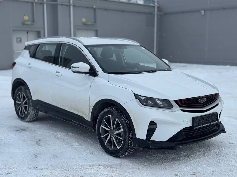 🏁в продаже geely coolray год выпуска: 2023 пробег на табло: 74 000 км птс: электронный, юр. чистый двигатель: 1.5 бензин трансмиссия: amt vin: y4k8622z2pb911571 цена: 1 330 000 руб. 📞 + 7 (928) 113-61-61 адрес: г. ростов-на-дону, тц «сиверс», пр. сиверса, 23 – как нас найти способы оплаты: — наличные; — кредит (20 банков); — безнал без ндс; — обмен на ваш авто. больше подробностей об авто и способах оплаты узнавайте у менеджера в @autozaorndbot __________________ смотрите все авто в наличии – https://autozao. ru/ 🗺️ присоединяйтесь к авто зао в других городах: — москва — краснодар — екатеринбург - фотография - 2