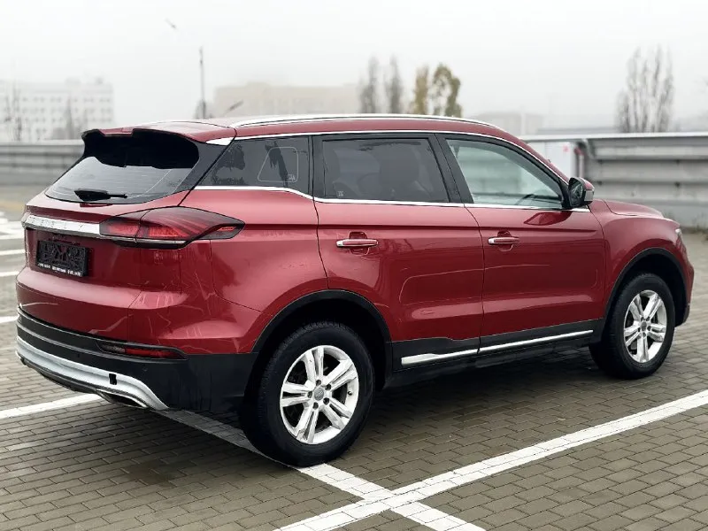 🏁в продаже geely atlas pro год выпуска: 2023 пробег на табло: 91 405 км птс : электронный, юр. чистый двигатель: 1.5 бензин трансмиссия: aт vin: y4k8722zxpb303505 цена: 1 370 000 новая цена: 1 340 000 руб. 📞 + 7 (928) 113-61-61 адрес: г. ростов-на-дону, тц «сиверс», пр. сиверса, 23 – как нас найти способы оплаты: — наличные; — кредит (20 банков); — безнал без ндс; — обмен на ваш авто. больше подробностей об авто и способах оплаты узнавайте у менеджера @rnd_auto_zao ______________ смотрите все авто в наличии – https://autozao. ru/ 🗺️ присоединяйтесь к авто зао в других городах: — москва — краснодар — екатеринбург - фотография - 4