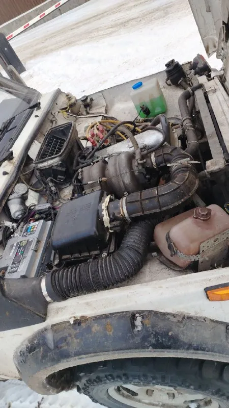 2001 год мотор инжектор полностью перебирали все новое ставили 1.7 объем кпп 5 ти ступка, машина на каркасе, промовиленая, днище и крыша в шумке, стоит музыка, саб и усилок сниму, поставлю другой саб, колонки оставлю технически машина в идеальном состоянии окрашена в рапторе, вписан газ можно смело установить, есть две запаски пробег на данный момент виден на фото цена 450к есть торг осмотр в ростове(левенцовка) @shoroh61 писать звонить в телеграмм - фотография - 10