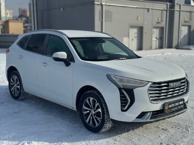 🏁в продаже haval jolion год выпуска: 2023 пробег на табло: 65 900 км птс : электронный, юр. чистый двигатель: 1.5 бензин трансмиссия: amt vin: xzgee04a4pa844784 цена: 1 300 0000 руб. 📞 + 7 (928) 113-61-61 адрес: г. ростов-на-дону, тц «сиверс», пр. сиверса, 23 – как нас найти способы оплаты: — наличные; — кредит (20 банков); — безнал без ндс; — обмен на ваш авто. больше подробностей об авто и способах оплаты узнавайте у менеджера @rnd_auto_zao ______________ смотрите все авто в наличии – https://autozao. ru/ 🗺️ присоединяйтесь к авто зао в других городах: — москва — краснодар — екатеринбург - фотография - 2