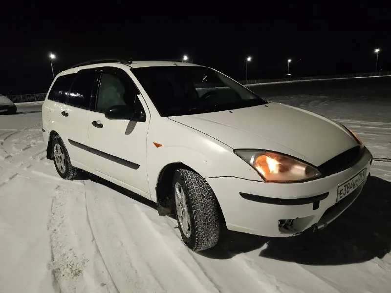 Продам форд фокус 2004 год, двигатель 1.6 16 кл. рабочая машина, за техникой следили, ходовая в идеа... - фотография