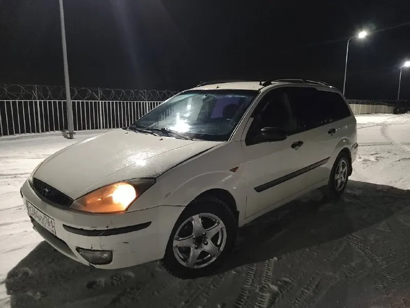 Продам форд фокус 2004 год, двигатель 1.6 16 кл. рабочая машина, за техникой следили, ходовая в идеале, двигатель масло не берёт, не дымит, коробка работает чётко, резина липучка в хорошем состоянии, салон не ушатан, комфортно и приятно ездить, по электрике всё работает, не гнилая, ржавчины нет, дно целое, вложений не требует, документы в порядке, штрафов нет, ограничений нет. цена 250.000 руб тел: 8-904-444-95-95 - фотография - 3