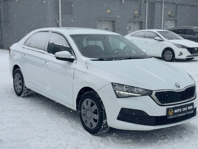🏁в продаже skoda rapid год выпуска: 2021 пробег на табло: 118 000 км птс : электронный, юр. чистый двигатель: 1.6 бензин трансмиссия: at vin: xw8ac2nh8mk124358 цена: 990 0000 руб. 📞 + 7 (928) 113-61-61 адрес: г. ростов-на-дону, тц «сиверс», пр. сиверса, 23 – как нас найти способы оплаты: — наличные; — кредит (20 банков); — безнал без ндс; — обмен на ваш авто. больше подробностей об авто и способах оплаты узнавайте у менеджера @autozaorndbot ______________ смотрите все авто в наличии – https://autozao. ru/ 🗺️ присоединяйтесь к авто зао в других городах: — москва — краснодар — екатеринбург - фотография - 2