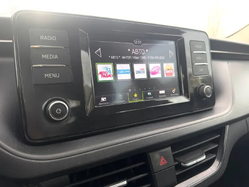 🏁в продаже skoda rapid год выпуска: 2021 пробег на табло: 121 000 км птс: электронный, юр. чистый двигатель: 1.6 бензин трансмиссия: at vin: xw8ac2nhxmk133546 цена: 940 000 новая цена: 930 000 руб. 📞 + 7 (928) 113-61-61 адрес: г. ростов-на-дону, тц «сиверс», пр. сиверса, 23 – как нас найти способы оплаты: — наличные; — кредит (20 банков); — безнал без ндс; — обмен на ваш авто. больше подробностей об авто и способах оплаты узнавайте у менеджера @autozaorndbot ________________ смотрите все авто в наличии – https://autozao. ru/ 🗺️ присоединяйтесь к авто зао в других городах: — москва — краснодар — екатеринбург - фотография - 6