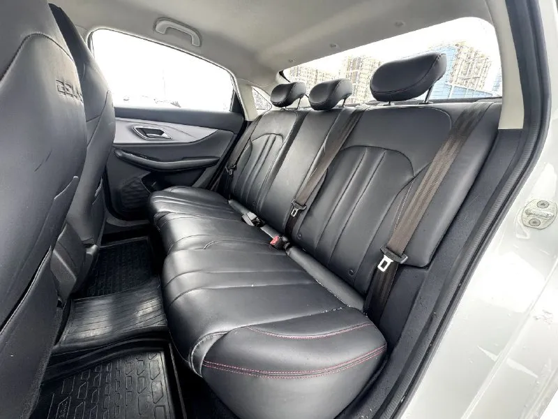 🏁в продаже baic u5 год выпуска: 2023 пробег на табло: 49 000км птс: электронный, юр. чистый двигатель: 1.5 бензин трансмиссия: cvt vin: xwdclsac2p0000624 цена: 1 100 000 руб. 📞 + 7 (928) 113-61-61 адрес: г. ростов-на-дону, тц «сиверс», пр. сиверса, 23 – как нас найти способы оплаты: — наличные; — кредит (20 банков); — безнал без ндс; — обмен на ваш авто. больше подробностей об авто и способах оплаты узнавайте у менеджера @autozaorndbot ______________ смотрите все авто в наличии – https://autozao. ru/ 🗺️ присоединяйтесь к авто зао в других городах: — москва — краснодар — екатеринбург - фотография - 6