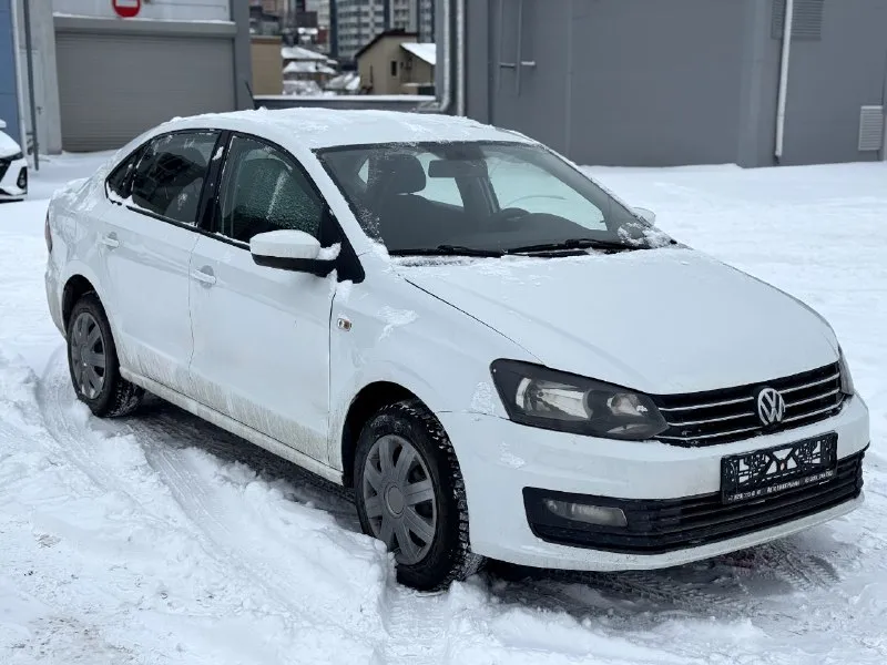 🏁в продаже volkswagen polo год выпуска: 2019 пробег на табло: 164 000км птс: оригинальный, юр. чистый двигатель: 1.6 бензин трансмиссия: аt vin: xw8zzz61zkg042962 цена: 740 000 руб. 📞 + 7 (928) 113-61-61 адрес: г. ростов-на-дону, тц «сиверс», пр. сиверса, 23 – как нас найти способы оплаты: — наличные; — кредит (20 банков); — безнал без ндс; — обмен на ваш авто. больше подробностей об авто и способах оплаты узнавайте у менеджера @autozaorndbot ___________ смотрите все авто в наличии – https://autozao. ru/ 🗺️ присоединяйтесь к авто зао в других городах: — москва — краснодар — екатеринбург - фотография - 2