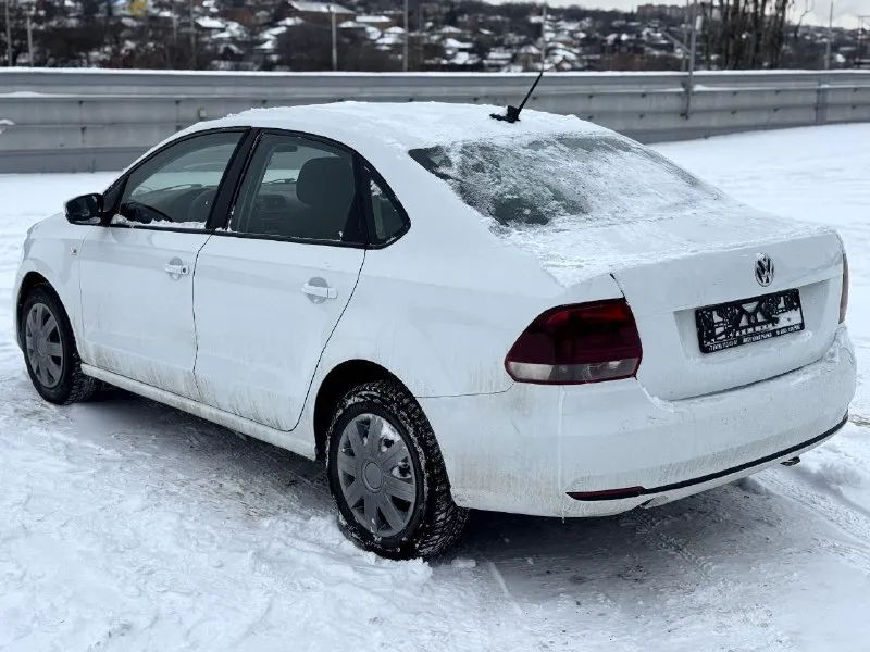 🏁в продаже volkswagen polo год выпуска: 2019 пробег на табло: 164 000км птс: оригинальный, юр. чистый двигатель: 1.6 бензин трансмиссия: аt vin: xw8zzz61zkg042962 цена: 740 000 руб. 📞 + 7 (928) 113-61-61 адрес: г. ростов-на-дону, тц «сиверс», пр. сиверса, 23 – как нас найти способы оплаты: — наличные; — кредит (20 банков); — безнал без ндс; — обмен на ваш авто. больше подробностей об авто и способах оплаты узнавайте у менеджера @autozaorndbot ___________ смотрите все авто в наличии – https://autozao. ru/ 🗺️ присоединяйтесь к авто зао в других городах: — москва — краснодар — екатеринбург - фотография - 3