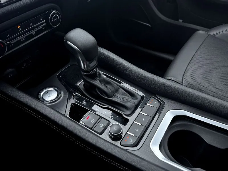 🏁в продаже chery tiggo 4 год выпуска: 2022 пробег на табло: 50 000км птс: электронный, юр. чистый двигатель: 1.5 бензин трансмиссия: cvt vin: lvvdb21b0nd900314 цена: 1 050 000 руб. 📞 + 7 (928) 113-61-61 адрес: г. ростов-на-дону, тц «сиверс», пр. сиверса, 23 – как нас найти способы оплаты: — наличные; — кредит (20 банков); — безнал без ндс; — обмен на ваш авто. больше подробностей об авто и способах оплаты узнавайте у менеджера @autozaorndbot _____________ смотрите все авто в наличии – https://autozao. ru/ 🗺️ присоединяйтесь к авто зао в других городах: — москва — краснодар — екатеринбург - фотография - 9