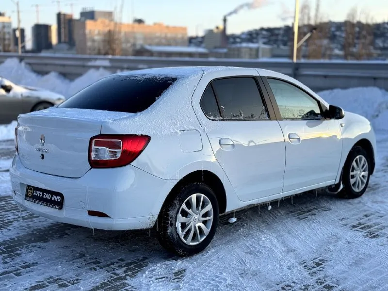 🏁в продаже renault logan год выпуска: 2021 пробег на табло: 81 000км птс: электронный, юр. чистый двигатель: 1.6 бензин трансмиссия: мt vin: x7l4srlv467346080 цена: 570 000 руб. 📞 + 7 (928) 113-61-61 адрес: г. ростов-на-дону, тц «сиверс», пр. сиверса, 23 – как нас найти способы оплаты: — наличные; — кредит (20 банков); — безнал без ндс; — обмен на ваш авто. больше подробностей об авто и способах оплаты узнавайте у менеджера @autozaorndbot _______________ смотрите все авто в наличии – https://autozao. ru/ 🗺️ присоединяйтесь к авто зао в других городах: — москва — краснодар — екатеринбург - фотография - 4