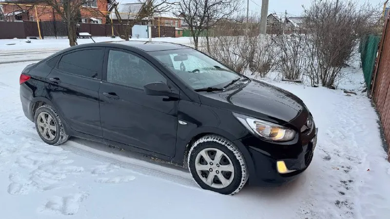 Объем: 1.4 107 лс тип двигателя:бензин коробка:автомат птс оригинал отличная отчёт без выплат красивый черный цвет хорошая комплектация резина зима хорошая аудиосистема 4 стеклоподъемника подогрев лобового стекла и заднего подогрев сидений табло без ошибок техника в идеальном состоянии кондей морозит кузов выглядит отлично двигатель работает идеально акпп в идеальном состоянии без рывков и пинков !! вся обслужена от а доя !! юридически чистая что еще добавить не знаю 🤷‍♂️ 620₽ торг присутствует у капота реальному покупателю !!! 89966136069 - фотография - 4