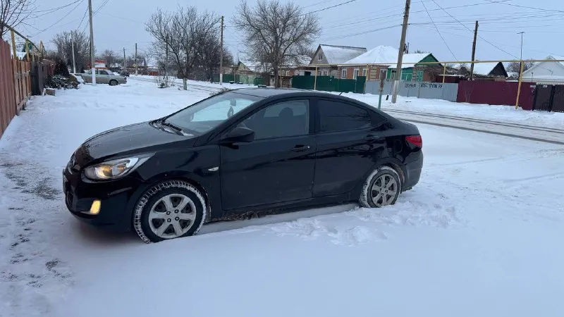 Объем: 1.4 107 лс тип двигателя:бензин коробка:автомат птс оригинал отличная отчёт без выплат красивый черный цвет хорошая комплектация резина зима хорошая аудиосистема 4 стеклоподъемника подогрев лобового стекла и заднего подогрев сидений табло без ошибок техника в идеальном состоянии кондей морозит кузов выглядит отлично двигатель работает идеально акпп в идеальном состоянии без рывков и пинков !! вся обслужена от а доя !! юридически чистая что еще добавить не знаю 🤷‍♂️ 620₽ торг присутствует у капота реальному покупателю !!! 89966136069 - фотография - 5