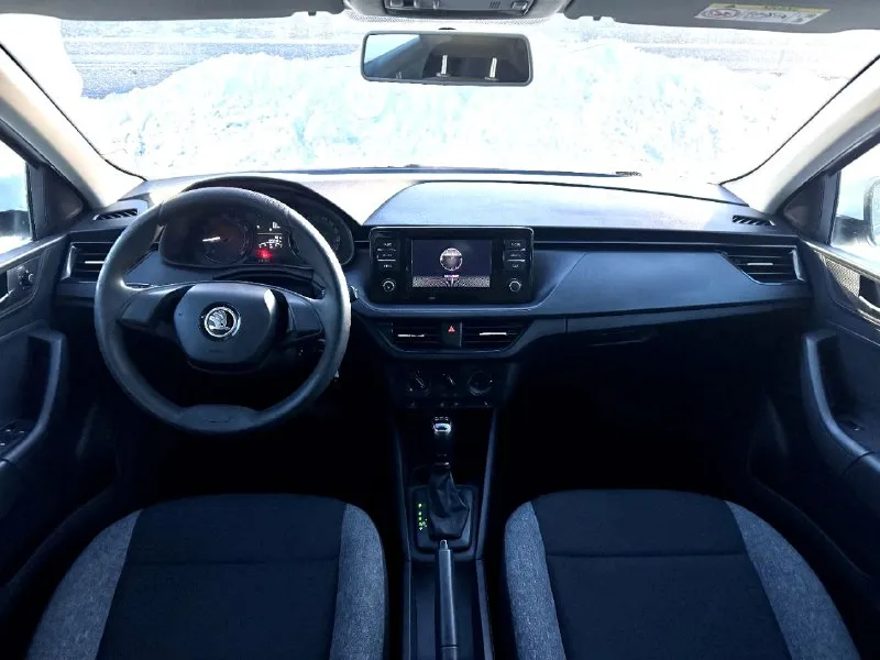 🏁в продаже skoda rapid год выпуска: 2021 пробег на табло: 127 000 км птс: электронный, юр. чистый двигатель: 1.6 бензин трансмиссия: аt vin: xw8ac2nh1mk133533 цена: 990 000 руб. 📞 +7 (938) 130-35-61 адрес: г. ростов-на-дону, тц «сиверс», пр. сиверса, 23 – как нас найти способы оплаты: — наличные; — кредит (20 банков); — безнал без ндс; — обмен на ваш авто. больше подробностей об авто и способах оплаты узнавайте у менеджера @autozaorndbot _______________ смотрите все авто в наличии – https://autozao. ru/ 🗺️ присоединяйтесь к авто зао в других городах: — москва — краснодар — екатеринбург - фотография - 5