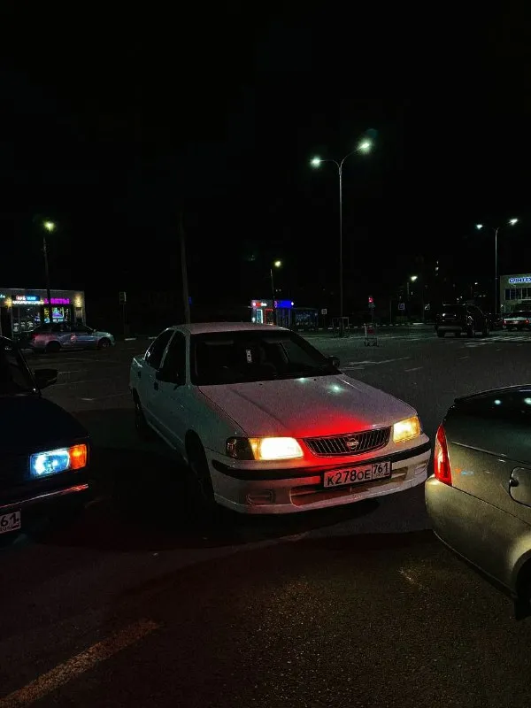 🏎 nissan sunny b15 2002г 1.3 акпп ✅не гнилой ✅печка работает ✅кондиционер работает ✅на новой зимней резине + летняя новая 🚫масло не ест 🎰бензин нюхает ✨ошибок нету цена: 350.000₽ контакты: 89397893095 - фотография - 8