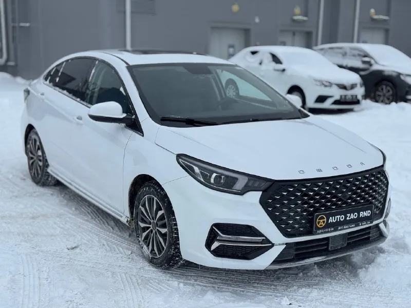 🏁в продаже omoda s5 год выпуска: 2023 пробег на табло: 43 000 км птс: электронный, юр. чистый двигатель: 1.5 бензин трансмиссия: cvt vin: lvvdc21b2rd041634 цена: 1 090 000 руб. 📞 +7 (938) 130-35-61 адрес: г. ростов-на-дону, тц «сиверс», пр. сиверса, 23 – как нас найти способы оплаты: — наличные; — кредит (20 банков); — безнал без ндс; — обмен на ваш авто. больше подробностей об авто и способах оплаты узнавайте у менеджера @autozaorndbot ___________ смотрите все авто в наличии – https://autozao. ru/ 🗺️ присоединяйтесь к авто зао в других городах: — москва — краснодар — екатеринбург - фотография - 2