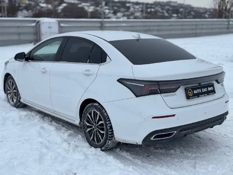 🏁в продаже omoda s5 год выпуска: 2023 пробег на табло: 43 000 км птс: электронный, юр. чистый двигатель: 1.5 бензин трансмиссия: cvt vin: lvvdc21b2rd041634 цена: 1 090 000 руб. 📞 +7 (938) 130-35-61 адрес: г. ростов-на-дону, тц «сиверс», пр. сиверса, 23 – как нас найти способы оплаты: — наличные; — кредит (20 банков); — безнал без ндс; — обмен на ваш авто. больше подробностей об авто и способах оплаты узнавайте у менеджера @autozaorndbot ___________ смотрите все авто в наличии – https://autozao. ru/ 🗺️ присоединяйтесь к авто зао в других городах: — москва — краснодар — екатеринбург - фотография - 3