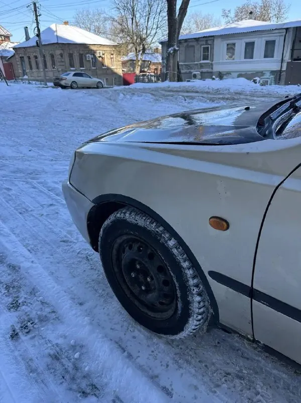 Продаю хендай акцент с кондиционером, гур зимней резина. машина сел поехал, стоит на учете, документы кристально чистые цена 165т +7 906 422-15-07 для связи связь: vk. ru/ismailov5505 - фотография - 3