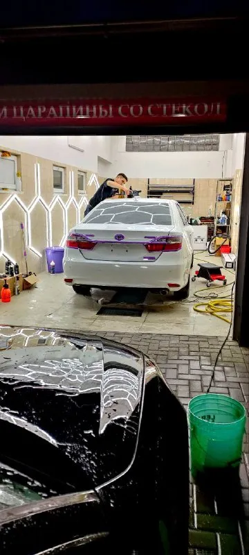 В новом году - с обновленным авто детейлинг-центр fdi style 161 /зашитая ссылка на канал/ приглашает на услуги: детейл-мойка - от 2500 ₽ • химчистка салона - от 5500 ₽ полировка, шлифовка фар - от 3500 ₽ за комплект оклейка фар пленками • оклейка авто любыми видами пленок - ремонт трещин и сколов ! только в январе - скидка 15% на эти виды услуг пишите напрямую менеджеру и записывайтесь на ближайшие даты: whatsapp: https://wa. me/79885523367 telegram: @vadimfdistyle161 звонок: +79885523367 ул. школьная 5а - фотография - 4