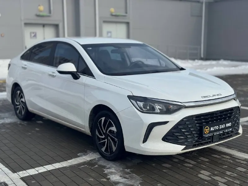 🏁в продаже baic u5 plus год выпуска: 2023 пробег на табло: 34 000 км птс: электронный, юр. чистый двигатель: 1.5 бензин трансмиссия: cvt vin: xwdclsac9p0001575 цена: 1 100 000 руб. 📞 +7 (938) 130-35-61 адрес: г. ростов-на-дону, тц «сиверс», пр. сиверса, 23 – как нас найти способы оплаты: — наличные; — кредит (20 банков); — безнал без ндс; — обмен на ваш авто. больше подробностей об авто и способах оплаты узнавайте у менеджера в @autozaorndbot ___________ смотрите все авто в наличии – https://autozao. ru/ 🗺️ присоединяйтесь к авто зао в других городах: — москва — краснодар — екатеринбург - фотография - 2