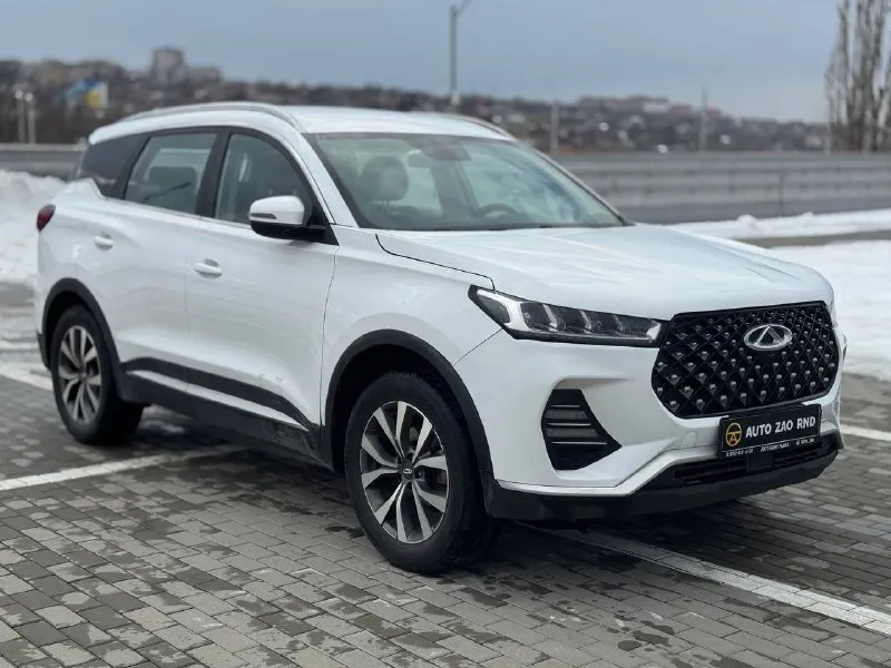 🏁в продаже chery tiggo 7 pro год выпуска: 2022 пробег на табло: 66 000 км птс: электронный, юр. чистый двигатель: 1.5 бензин трансмиссия: cvt vin: lvvdb21b0nd748065 цена: 1 300 000 руб. 📞 +7 (938) 130-35-61 адрес: г. ростов-на-дону, тц «сиверс», пр. сиверса, 23 – как нас найти способы оплаты: — наличные; — кредит (20 банков); — безнал без ндс; — обмен на ваш авто. больше подробностей об авто и способах оплаты узнавайте у менеджера в @autozaorndbot ___________ смотрите все авто в наличии – https://autozao. ru/ 🗺️ присоединяйтесь к авто зао в других городах: — москва — краснодар — екатеринбург - фотография - 2