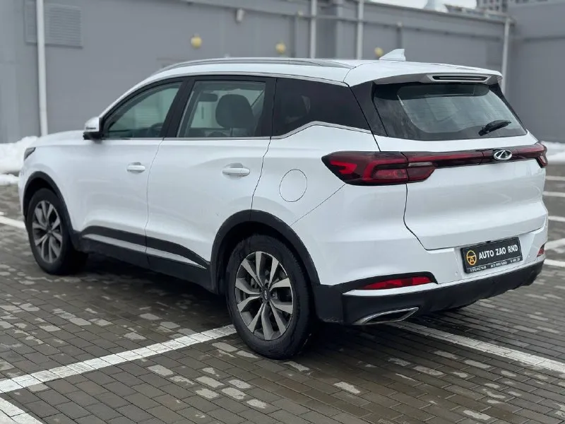 🏁в продаже chery tiggo 7 pro год выпуска: 2022 пробег на табло: 66 000 км птс: электронный, юр. чистый двигатель: 1.5 бензин трансмиссия: cvt vin: lvvdb21b0nd748065 цена: 1 300 000 руб. 📞 +7 (938) 130-35-61 адрес: г. ростов-на-дону, тц «сиверс», пр. сиверса, 23 – как нас найти способы оплаты: — наличные; — кредит (20 банков); — безнал без ндс; — обмен на ваш авто. больше подробностей об авто и способах оплаты узнавайте у менеджера в @autozaorndbot ___________ смотрите все авто в наличии – https://autozao. ru/ 🗺️ присоединяйтесь к авто зао в других городах: — москва — краснодар — екатеринбург - фотография - 4