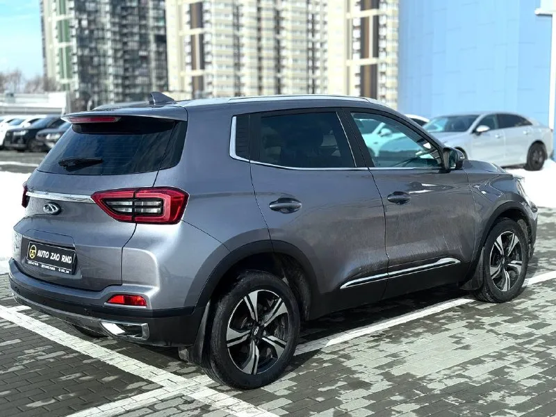 🏁в продаже chery tiggo 4 pro год выпуска: 2023 пробег на табло: 59 000 км птс: электронный, юр. чистый двигатель: 1.5 бензин трансмиссия: cvt vin: lvvdb21b4pd967615 цена: 1 130 000 руб. 📞 +7 (938) 130-35-61 адрес: г. ростов-на-дону, тц «сиверс», пр. сиверса, 23 – как нас найти способы оплаты: — наличные; — кредит (20 банков); — безнал без ндс; — обмен на ваш авто. больше подробностей об авто и способах оплаты узнавайте у менеджера в @autozaorndbot ___________ смотрите все авто в наличии – https://autozao. ru/ 🗺️ присоединяйтесь к авто зао в других городах: — москва — краснодар — екатеринбург - фотография - 4