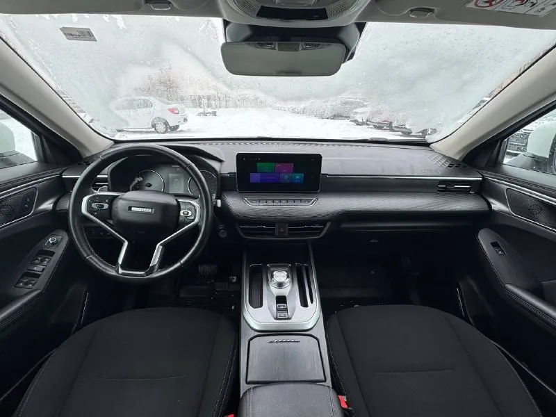 🏁в продаже haval jolion год выпуска: 2023 пробег на табло: 92 000 км птс: электронный, юр. чистый двигатель: 1.5 бензин трансмиссия: amt vin: xzgee04a5pa844616 цена: 1 290 000 руб. 📞 +7 (938) 130-35-61 адрес: г. ростов-на-дону, тц «сиверс», пр. сиверса, 23 – как нас найти способы оплаты: — наличные; — кредит (20 банков); — безнал без ндс; — обмен на ваш авто. больше подробностей об авто и способах оплаты узнавайте у менеджера в @autozaorndbot ___________ смотрите все авто в наличии – https://autozao. ru/ 🗺️ присоединяйтесь к авто зао в других городах: — москва — краснодар — екатеринбург - фотография - 5