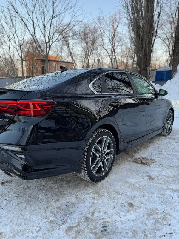 Продам личный автомобиль ! один владелец. 2021 год. комплектация предмаксимальная gt-line. 94000 пробег. обслуживание у дилера до 70.000км. катализатор вырезан. одно дтп в передний бампер. металл весь родной. четкое и своевременное обслуживание цена 1.980.000р 89286267671 - фотография - 3