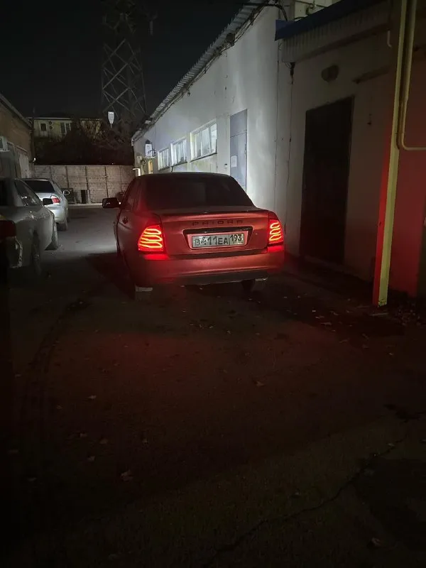 Приора 2013 год 200 пробега батайск срочно продаётся, есть куда надо приложить руки, машина продаётся срочно по воздуху не беспокоить обмена нету либо цена в рынок 450 кондер эур +79889914526 цена 270 без торга - фотография - 3