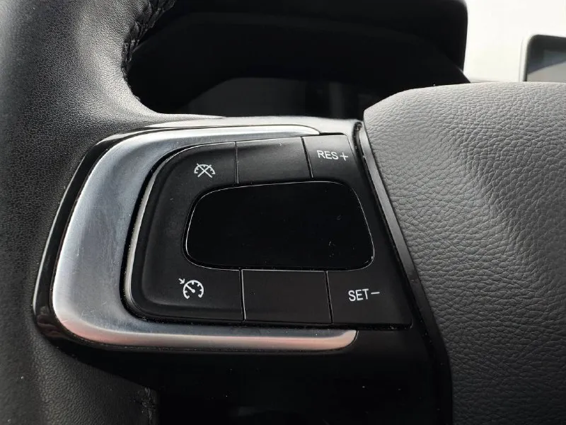 🏁в продаже chery tiggo 7 pro год выпуска: 2022 пробег на табло: 68 000 км птс: электронный двигатель: 1.5 бензин трансмиссия: cvt vin: lvvdb21b5nd737434 цена: 1 280 000 руб. 📞 +7 (938) 130-35-61 адрес: г. ростов-на-дону, тц «сиверс», пр. сиверса, 23 – как нас найти способы оплаты: — наличные; — кредит (20 банков); — безнал без ндс; — обмен на ваш авто. больше подробностей об авто и способах оплаты узнавайте у менеджера в @autozaorndbot ___________ смотрите все авто в наличии – https://autozao. ru/ 🗺️ присоединяйтесь к авто зао в других городах: — москва — краснодар - фотография - 5