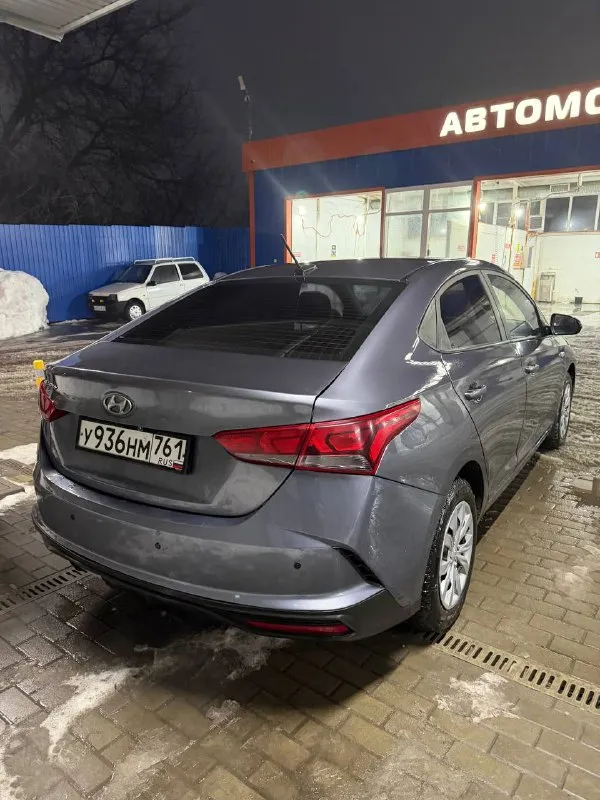 Солярис 2021 г мотор 1,6 2 рестайлинг пробег 108 000 техника полный порядок езжу каждый день никаких такси и каршерингов несколько окрасов, но косметических цена не на долго 1280 дальше на авито 89381105969 - фотография - 4