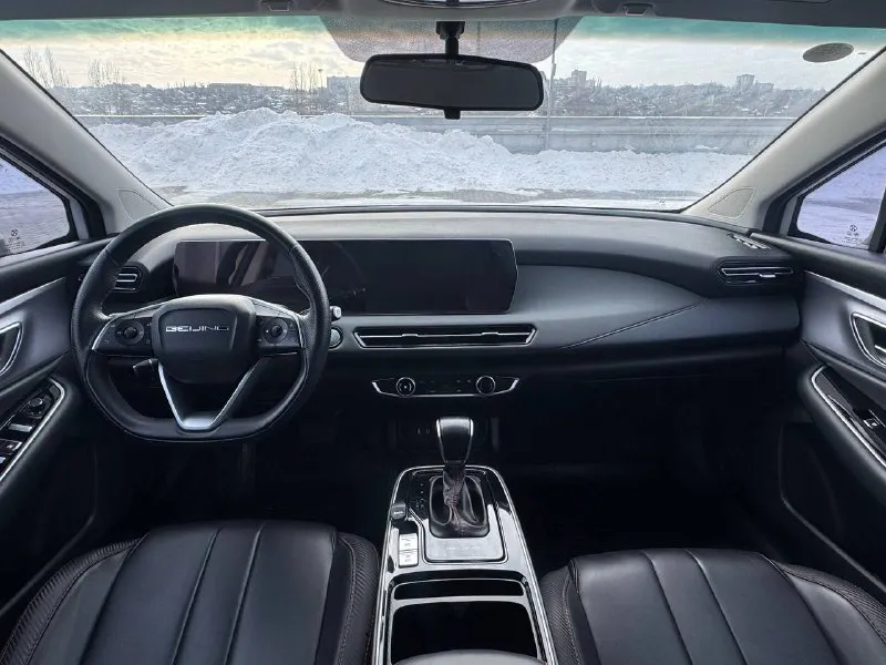 🏁в продаже baic u5 plus год выпуска: 2023 пробег на табло: 56 000 км птс: электронный, юр. чистый двигатель: 1.5 бензин трансмиссия: cvt vin: xwdclsac3p0001927 цена: 1 110 000 новая цена: 1 090 000 руб. 📞 +7 (938) 130-35-61 адрес: г. ростов-на-дону, тц «сиверс», пр. сиверса, 23 – как нас найти способы оплаты: — наличные; — кредит (20 банков); — безнал без ндс; — обмен на ваш авто. больше подробностей об авто и способах оплаты узнавайте у менеджера в @autozaorndbot ___________ смотрите все авто в наличии – https://autozao. ru/ 🗺️ присоединяйтесь к авто зао в других городах: — москва — краснодар — екатеринбург - фотография - 5