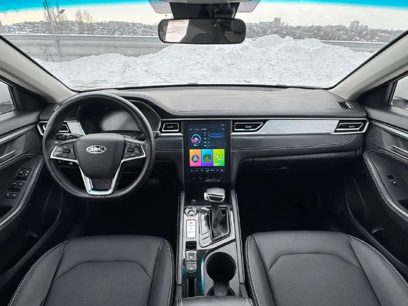 🏁в продаже jac j7 год выпуска: 2023 пробег на табло: 96 000 км птс: электронный, юр. чистый двигатель: 1.5 бензин трансмиссия: cvt vin: lj12fkt35p4024320 цена: 990 000 новая цена: 980 000 руб. 📞 +7 (938) 130-35-61 адрес: г. ростов-на-дону, тц «сиверс», пр. сиверса, 23 – как нас найти способы оплаты: — наличные; — кредит (20 банков); — безнал без ндс; — обмен на ваш авто. больше подробностей об авто и способах оплаты узнавайте у менеджера в @autozaorndbot ___________ смотрите все авто в наличии – https://autozao. ru/ 🗺️ присоединяйтесь к авто зао в других городах: — москва — краснодар — екатеринбург - фотография - 5