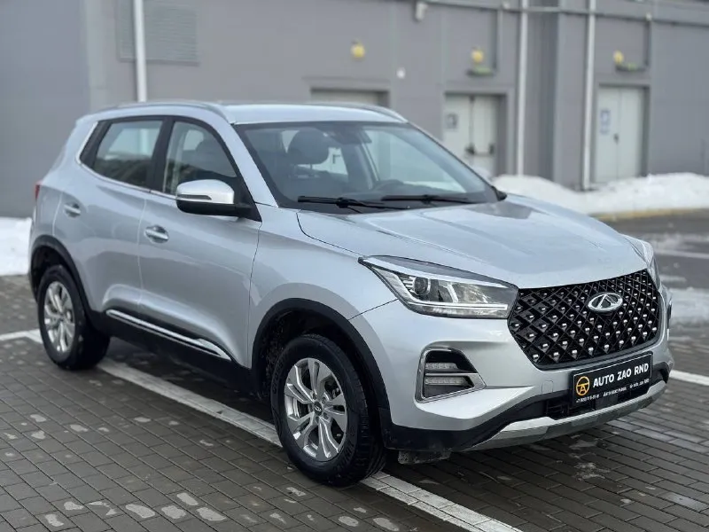 🏁в продаже chery tiggo 4 pro год выпуска: 2023 пробег на табло: 55 000 км птс: электронный, юр. чистый двигатель: 1.5 бензин трансмиссия: cvt vin: lvvdb21b1pd984551 цена: 1 040 000 новая цена: 1 030 000 руб. 📞 +7 (938) 130-35-61 адрес: г. ростов-на-дону, тц «сиверс», пр. сиверса, 23 – как нас найти способы оплаты: — наличные; — кредит (20 банков); — безнал без ндс; — обмен на ваш авто. больше подробностей об авто и способах оплаты узнавайте у менеджера в @autozaorndbot ___________ смотрите все авто в наличии – https://autozao. ru/ 🗺️ присоединяйтесь к авто зао в других городах: — москва — краснодар - фотография - 2