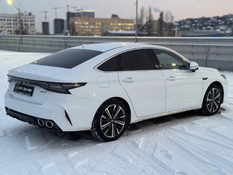 🏁в продаже chery arrizo 8 год выпуска: 2023 пробег на табло: 55 800 км птс: электронный, юр. чистый двигатель: 1.6 бензин трансмиссия: amt vin: lvvdc21b0pd280693 цена: 1 670 000 новая цена: 1 630 000 руб. 📞 +7 (938) 130-35-61 адрес: г. ростов-на-дону, тц «сиверс», пр. сиверса, 23 – как нас найти способы оплаты: — наличные; — кредит (20 банков); — безнал без ндс; — обмен на ваш авто. больше подробностей об авто и способах оплаты узнавайте у менеджера в @autozaorndbot ______________ смотрите все авто в наличии – https://autozao. ru/ max. ru/auto_zao_rnd 💬 🗺️ присоединяйтесь к авто зао в других городах: — москва — краснодар — екатеринбург - фотография - 3