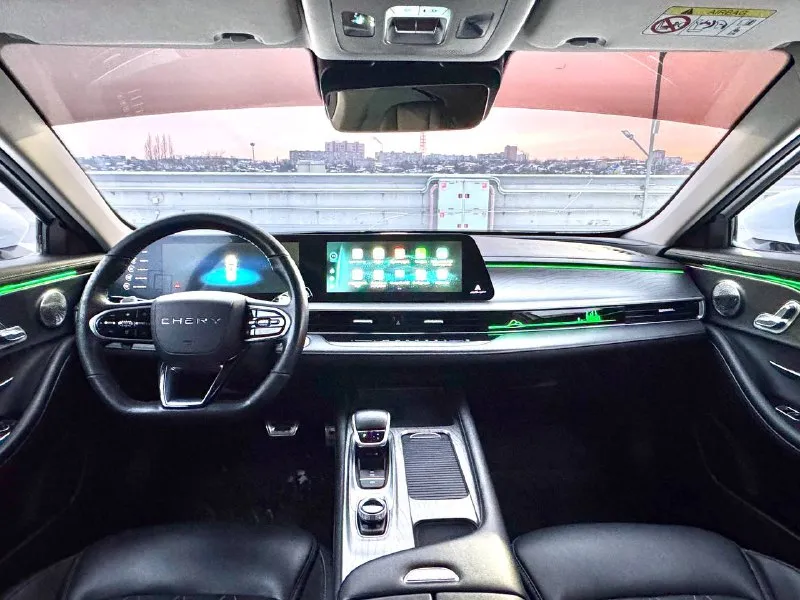 🏁в продаже chery arrizo 8 год выпуска: 2023 пробег на табло: 55 800 км птс: электронный, юр. чистый двигатель: 1.6 бензин трансмиссия: amt vin: lvvdc21b0pd280693 цена: 1 670 000 новая цена: 1 630 000 руб. 📞 +7 (938) 130-35-61 адрес: г. ростов-на-дону, тц «сиверс», пр. сиверса, 23 – как нас найти способы оплаты: — наличные; — кредит (20 банков); — безнал без ндс; — обмен на ваш авто. больше подробностей об авто и способах оплаты узнавайте у менеджера в @autozaorndbot ______________ смотрите все авто в наличии – https://autozao. ru/ max. ru/auto_zao_rnd 💬 🗺️ присоединяйтесь к авто зао в других городах: — москва — краснодар — екатеринбург - фотография - 5