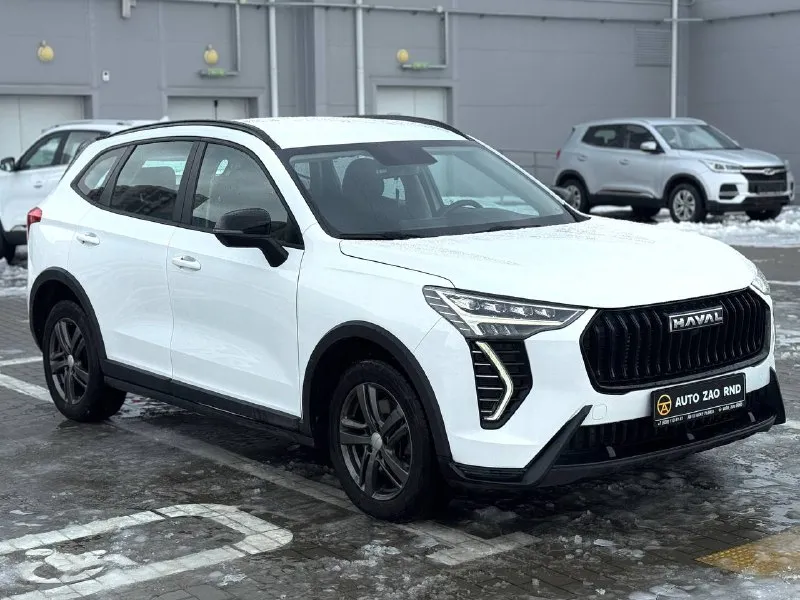 🏁в продаже haval jolion год выпуска: 2024 пробег на табло: 37 000 км птс: электронный, юр. чистый двигатель: 1.5 бензин трансмиссия: амт vin: xzgee04a5ra507172 цена: 1 480 000 руб. 📞 +7 (938) 130-35-61 адрес: г. ростов-на-дону, тц «сиверс», пр. сиверса, 23 – как нас найти способы оплаты: — наличные; — кредит (20 банков); — безнал без ндс; — обмен на ваш авто. больше подробностей об авто и способах оплаты узнавайте у менеджера @autozaorndbot ___________ смотрите все авто в наличии – https://autozao. ru/ max. ru/auto_zao_rnd 💬 🗺️ присоединяйтесь к авто зао в других городах: — москва — краснодар - фотография - 2