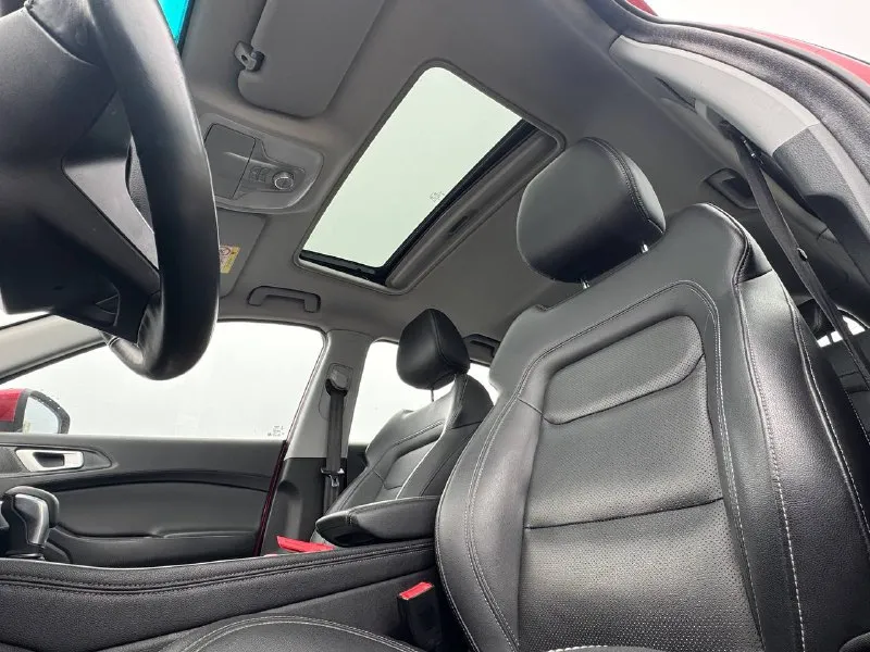 🏁в продаже chery tiggo 4 год выпуска: 2022 пробег на табло: 67 000 км птс: электронный двигатель: 1.5 бензин трансмиссия: cvt vin: lvvdb21b0nd275056 цена: 990 000 руб. 📞 +7 (938) 130-35-61 адрес: г. ростов-на-дону, тц «сиверс», пр. сиверса, 23 – как нас найти способы оплаты: — наличные; — кредит (20 банков); — безнал без ндс; — обмен на ваш авто. больше подробностей об авто и способах оплаты узнавайте у менеджера @autozaorndbot ___________ смотрите все авто в наличии – https://autozao. ru/ max. ru/auto_zao_rnd 💬 🗺️ присоединяйтесь к авто зао в других городах: — москва — краснодар - фотография - 7